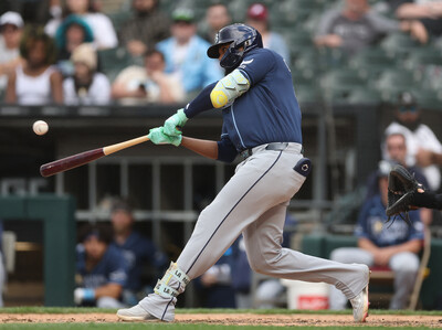 MLB: Junior Caminero abandona juego tras golpe en el rostro