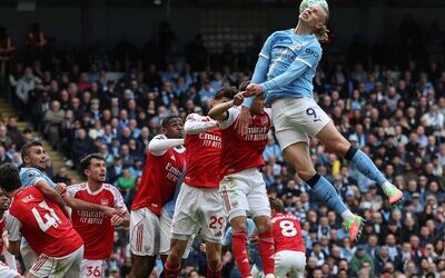 Premier League: Manchester City vence a Arsenal y devuelve emoción
