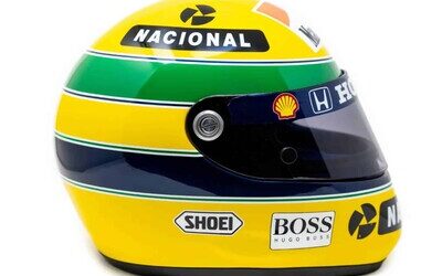 Un coleccionista de la Fórmula Uno se queda con casco de Senna