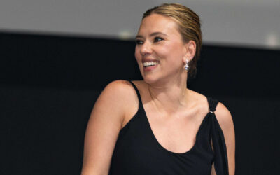 Matt Reeves confirma a Scarlett Johansson para The Batman Part II