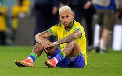 Neymar es duda para el debut de Brasil
