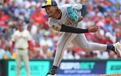 MLB: Suspenden por un partido a Abner Uribe