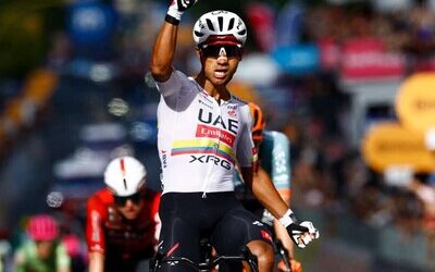 Jhonatan Narváez se impuso al esprint en la cuarta etapa del Giro