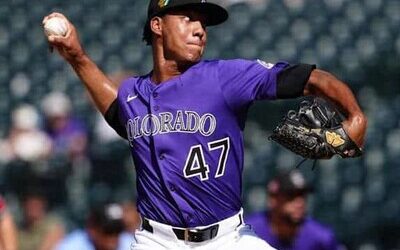 Juan Mejía salva el juego en triunfo de los Rockies 9-7 en extrainning