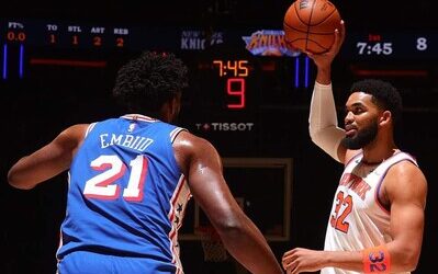 Knicks arrollan a Sixers 137-98 en inicio de semifinales