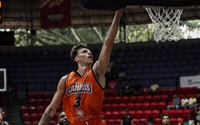LNB: Titanes vencen a Marineros en el debut de Richard Bautista