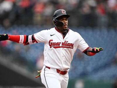 MLB: Ángel Martínez abre con jonrón y Guardianes vencen a Angelinos