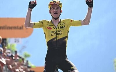 Sepp Kuss corona la etapa reina del Giro de Italia