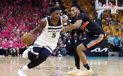Timberwolves arruinan noche histórica de Wembanyama en semis