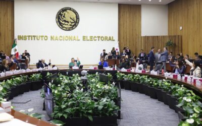 El INE realiza examen a 11,000 aspirantes al Servicio Profesional Electoral Nacional