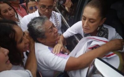 Madre de Roxana Guzmán pide personalmente ayuda a Sheinbaum para hallar a su hija