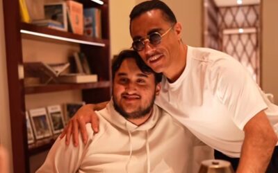 El hijo menor de AMLO asiste a la inauguración del restaurante de lujo del chef Nusret Gökçe