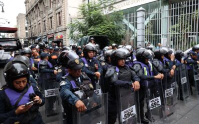 La CNTE se declara en »alerta máxima» y autoridades blindan el Aeropuerto de CDMX ante protestas