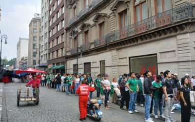 FIFA Fan Fest del Zócalo abre sus puertas pese a bloqueos y aficionados llegan para la inauguración del Mundial 2026