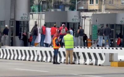 CNTE bloquea accesos carreteros a la CDMX a una semana del Mundial