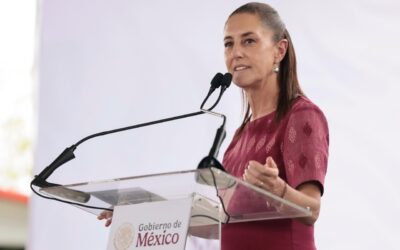 Sheinbaum reconoce a maestros pese a protestas de la CNTE