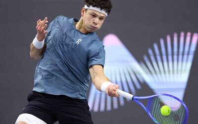 Zverev se despide de Halle, tras perder de Fritz