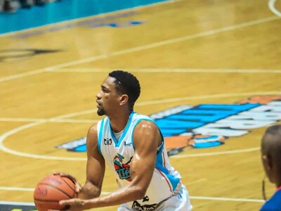 LNB: Titanes superaron a Héroes en debut de Luis David Montero
