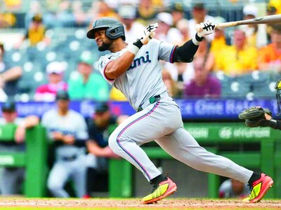 MLB: López apunta a 200 hits, una hazaña en extinción