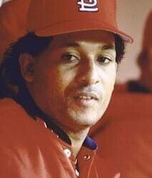 Pitchers que eran temidos por su bateo