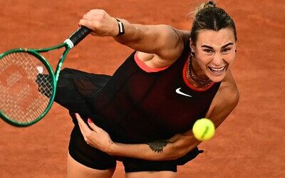 Roland Garros: Sabalenka gana a Osaka y avanza a cuartos de final