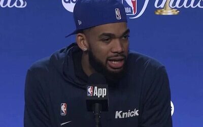 Towns: «los fans se ganaron el derecho de estar aquí»