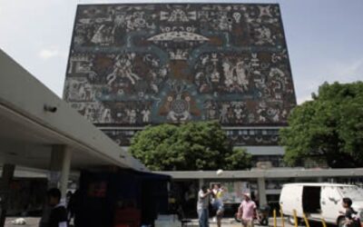 Rector de la UNAM pide revisar resultados del examen de licenciatura ante posibles trampas