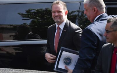 Sheinbaum se reúne con Jamieson Greer en medio de la revisión del T-MEC