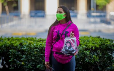 Informalidad femenina y crecimiento en Latinoamérica