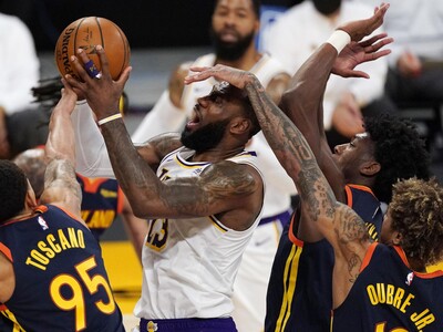 La NBA usará balones con microchips y «tiro libre único»