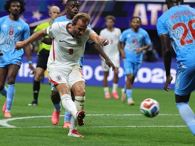 Kane rescata a Inglaterra y se cita con México en octavos