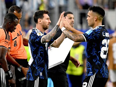 ¿Lautaro o Julián Álvarez? El dilema argentino para acompañar a Messi