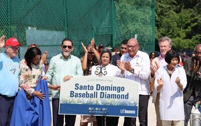 Toronto inaugura el primer diamante de béisbol «Santo Domingo»