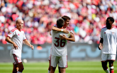 El Sevilla cae en su último test del verano y mira al mercado