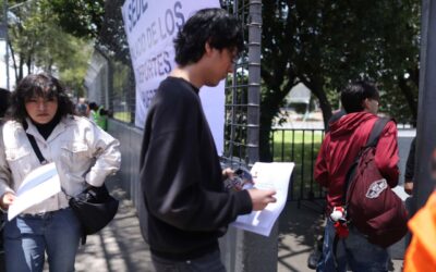 Sheinbaum pide a la UNAM abrir más espacios para jóvenes: “Tiene el presupuesto”