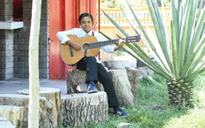 Niño lagunero destaca por su voz