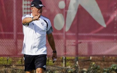 García Plaza: «Felicito al club por el fichaje de Fofana»