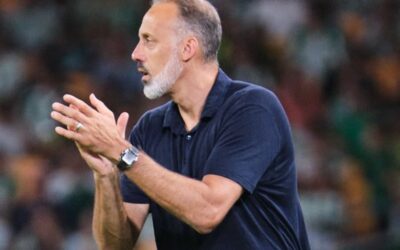 Matarazzo: «Para mí claramente no es penalti, Ochieng está retirando el brazo»