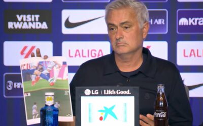 Vuelve el Mourinho de siempre: rajada contra los árbitros, lista de agravios, papeles para la prensa…