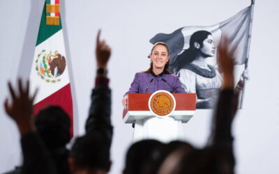 Sheinbaum celebra reforma contra la doble nacionalidad de candidatos: «Los presidentes solo pueden tener una bandera»