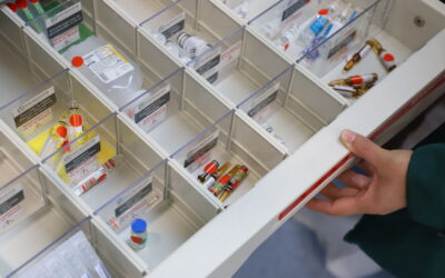 Desabasto de medicinas: inhabilitan a funcionarios de Salud que permitieron que caducaran medicamentos
