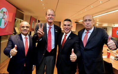 Vicente Fox y Alito Moreno se reúnen en la sede del PRI para «sumar fuerzas» de cara a las elecciones de 2027