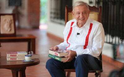AMLO reaparece por su nuevo libro en medio de señalamientos a su hijo “Andy”