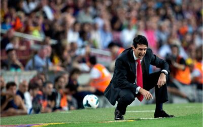 Los reyes de la Europa League rinden tributo a Antonio Puerta