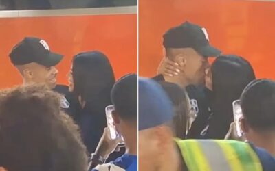 Mariano, como una estrella del rock en República Dominicana: a besos con una fan
