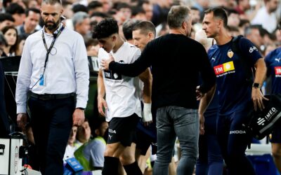 Diego López pasa otra vez por quirófano para ‘limpiar’ la rodilla operada