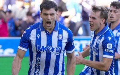 Boyé alcanza a Toni Martínez
