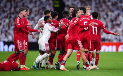 El Sevilla pide roja a Güler