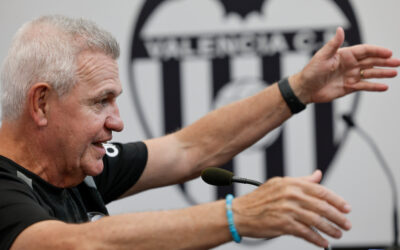 Javier Aguirre: «¿Canteranos? He hecho debutar a más de treinta futbolistas; jugué un Mundial con un chico de diecisiete años…»