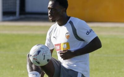 Otorbi renueva con el Valencia hasta 2031